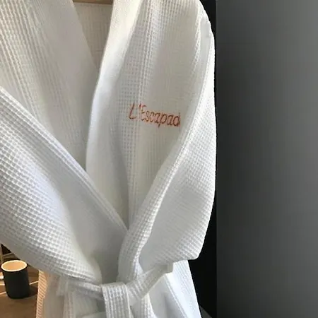 펜션 L'escapade, Mas En Pierre D'exception En Provence *