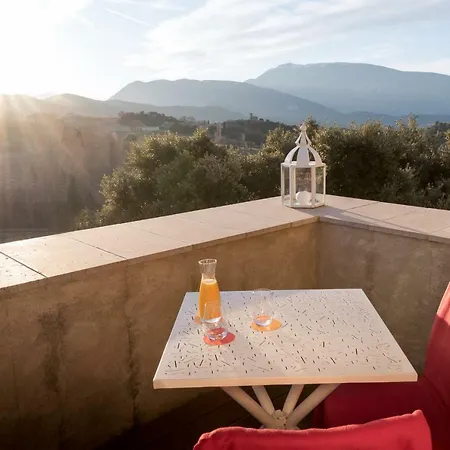 L'escapade, Mas En Pierre D'exception En Provence